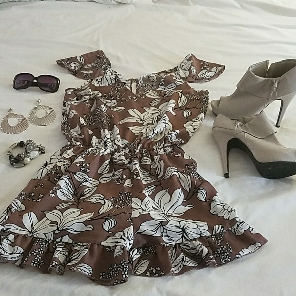 Charolette Russe floral romper